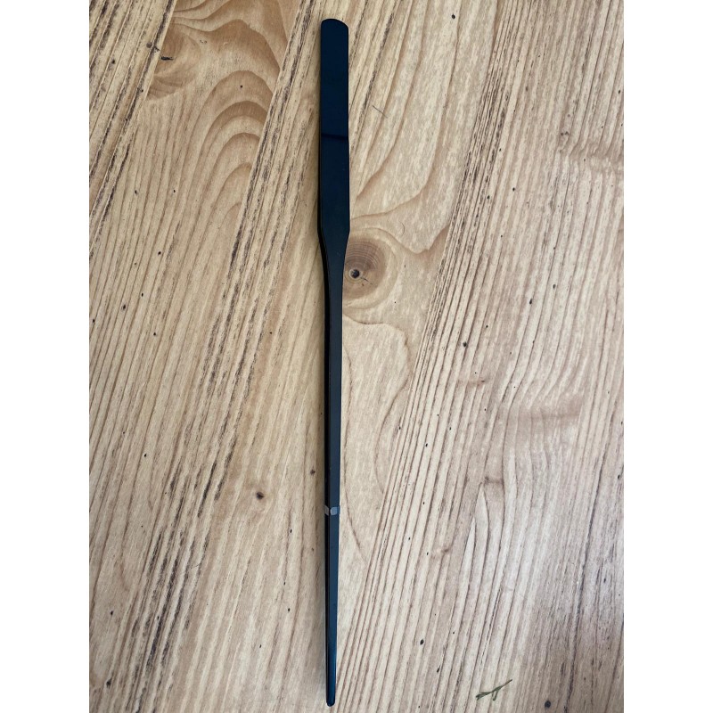 Straight black caliper 27 cm